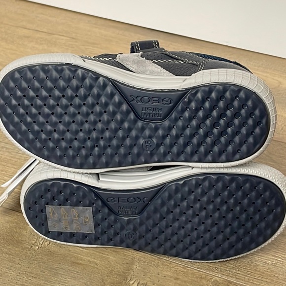 New Geox Respira Boys an Poseido Double Hook and Loop Sneaker Grey/Blue Sz 8.5T - Picture 7 of 11